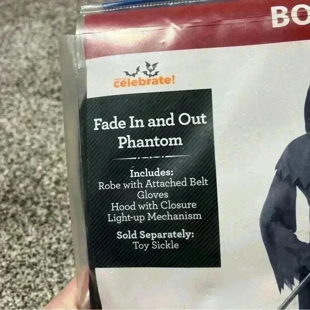 Unknown Phantom Fade In/Out Youth Halloween Costume Lights Up-Medium (8)